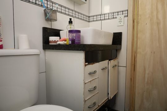 Banheiro de apartamento para alugar com 2 quartos, 45m² em Colônia (zona Leste), São Paulo