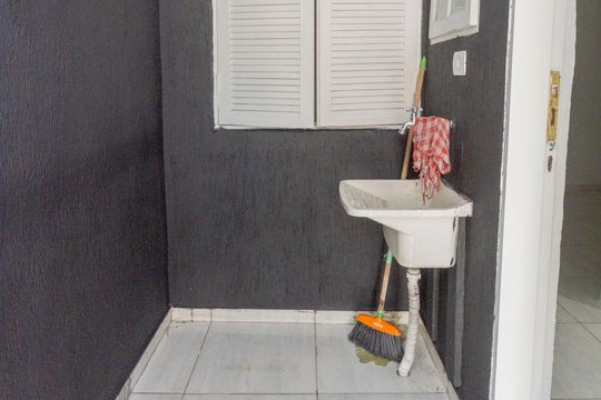Área de Serviço de kitnet/studio para alugar com 1 quarto, 38m² em Interlagos, São Paulo