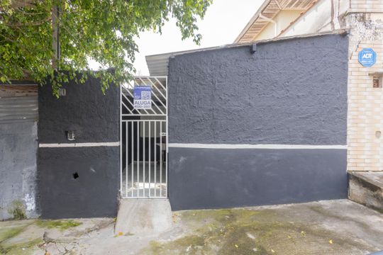 Fachada de kitnet/studio para alugar com 1 quarto, 38m² em Interlagos, São Paulo
