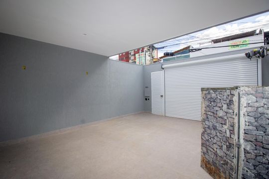 Garagem de casa à venda com 3 quartos, 198m² em Parque Maracana, Contagem