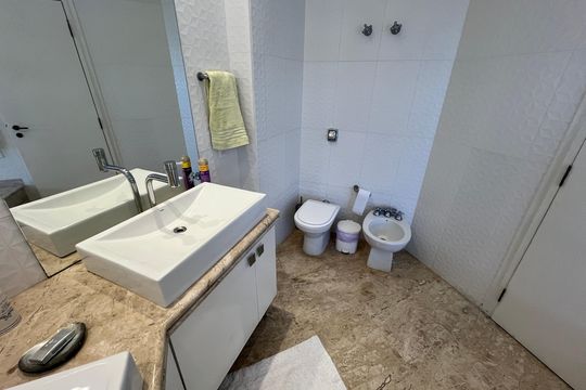 Banheiro da Suíte 2 de apartamento à venda com 4 quartos, 423m² em Vila Suzana, São Paulo