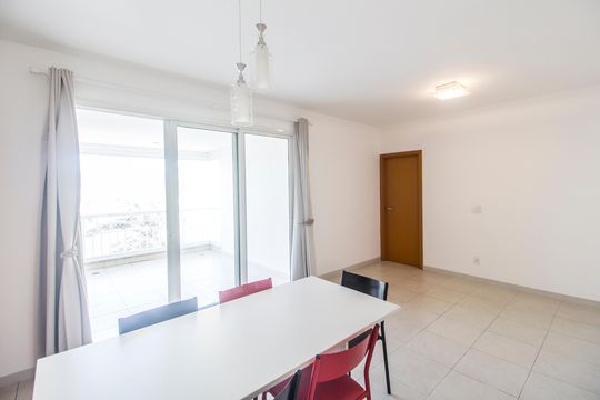 Sala  de apartamento para alugar com 4 quartos, 123m² em Alphaville, Santana de Parnaíba