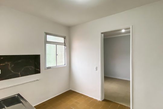 Cozinha  de apartamento à venda com 2 quartos, 56m² em Artur Alvim, São Paulo