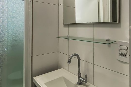 Banheiro  de apartamento à venda com 2 quartos, 56m² em Artur Alvim, São Paulo