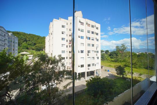 Vista da Sala de apartamento para alugar com 1 quarto, 80m² em Ponta de Baixo, São José