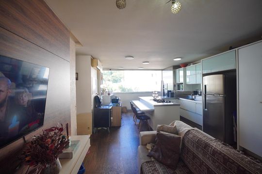 Sala de apartamento para alugar com 1 quarto, 80m² em Ponta de Baixo, São José
