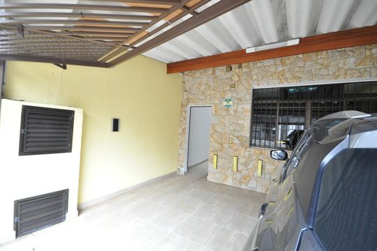 Garagem de casa à venda com 3 quartos, 122m² em Vila Guilherme, São Paulo