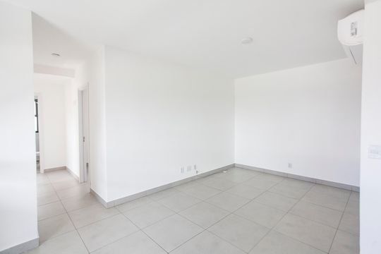 Sala de apartamento para alugar com 3 quartos, 81m² em Jardim Sul, Uberlândia