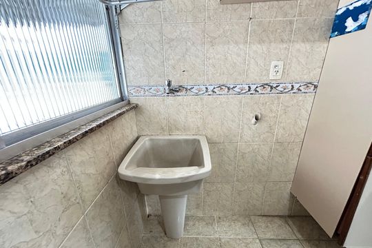 Área de Serviço de apartamento à venda com 2 quartos, 58m² em Jardim Sulacap, Rio de Janeiro