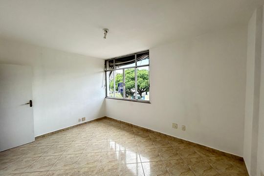 Apartamento à venda com 2 quartos, 58m² em Jardim Sulacap, Rio de Janeiro