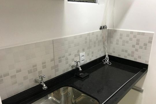 Cozinha de apartamento à venda com 2 quartos, 49m² em Jardim Ubirajara, São Paulo