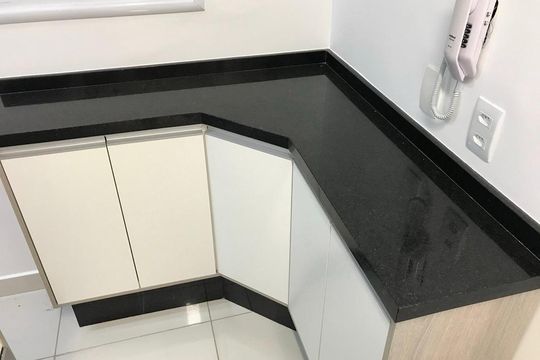 Cozinha de apartamento à venda com 2 quartos, 49m² em Jardim Ubirajara, São Paulo