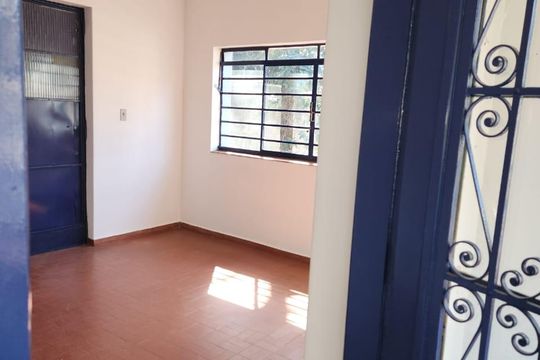 Sala de casa para alugar com 3 quartos, 170m² em Vila Chica Luisa, São Paulo