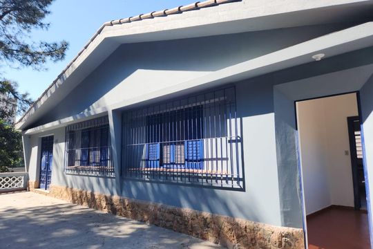 Fachada de casa para alugar com 3 quartos, 170m² em Vila Chica Luisa, São Paulo
