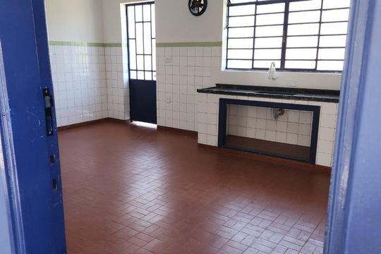 Casa para alugar com 3 quartos, 170m² em Vila Chica Luisa, São Paulo