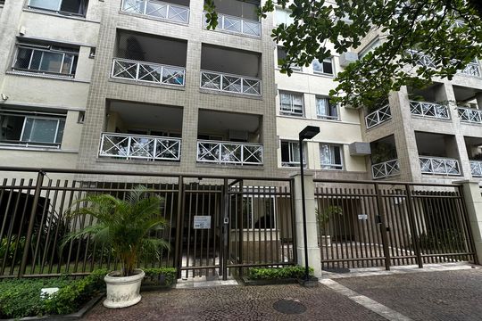 Fachada de apartamento à venda com 2 quartos, 105m² em Barra da Tijuca, Rio de Janeiro
