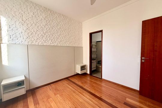 Apartamento à venda com 3 quartos, 82m² em Castelo, Belo Horizonte