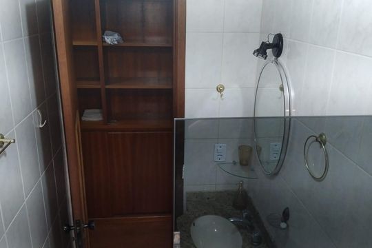 Banheiro de apartamento para alugar com 3 quartos, 100m² em Recreio dos Bandeirantes, Rio de Janeiro