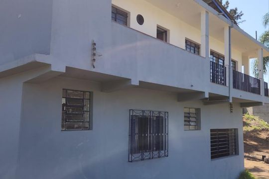 Área externa de casa para alugar com 3 quartos, 169m² em Vila Chica Luisa, São Paulo