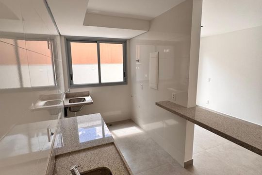 Apartamento à venda com 2 quartos, 60m² em Santa Efigênia, Belo Horizonte