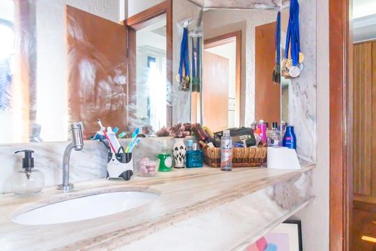 Banheiro da Suíte 2 de apartamento à venda com 4 quartos, 163m² em Liberdade, Belo Horizonte