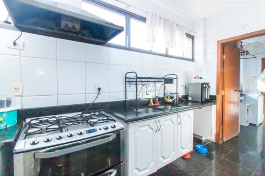 Cozinha de apartamento à venda com 4 quartos, 163m² em Liberdade, Belo Horizonte