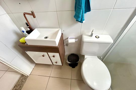 Banheiro de apartamento à venda com 2 quartos, 65m² em Vila Imaculada, Guarulhos