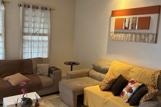 Sala de casa para alugar com 4 quartos, 217m² em Jardim Garcia, Campinas