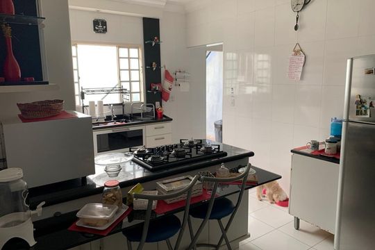 Cozinha de casa para alugar com 4 quartos, 217m² em Jardim Garcia, Campinas