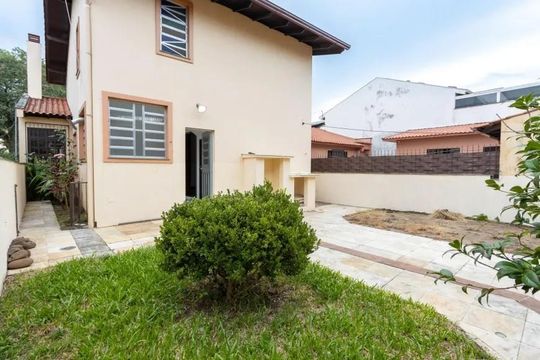 Área comum de casa à venda com 4 quartos, 230m² em Cavalhada, Porto Alegre