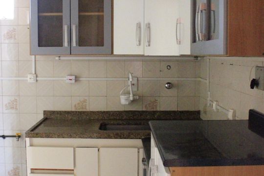 Cozinha de apartamento para alugar com 3 quartos, 76m² em Gopouva, Guarulhos