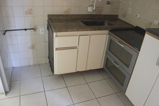 Cozinha de apartamento para alugar com 3 quartos, 76m² em Gopouva, Guarulhos