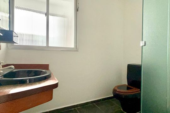 Banheiro 1 de apartamento à venda com 3 quartos, 143m² em Pinheiros, São Paulo