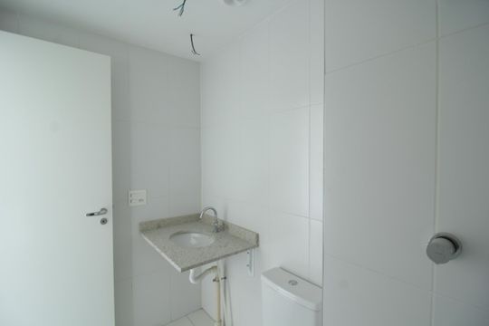 Banheiro de apartamento à venda com 1 quarto, 28m² em Pompeia, São Paulo