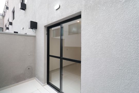 Varanda  de kitnet/studio para alugar com 1 quarto, 30m² em Vila Romana, São Paulo