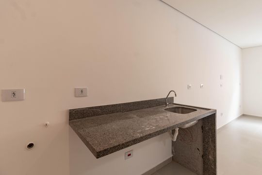 Cozinha de kitnet/studio para alugar com 1 quarto, 24m² em Vila Romana, São Paulo