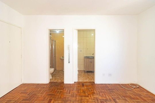 Sala / Quarto  de apartamento para alugar com 1 quarto, 30m² em Independência, Porto Alegre
