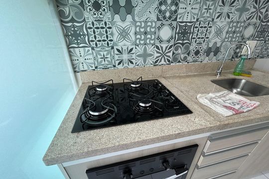 Cozinha de apartamento à venda com 2 quartos, 45m² em Água Santa, Rio de Janeiro