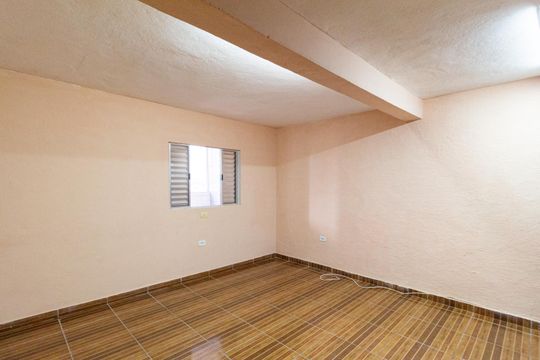 Quarto de casa para alugar com 1 quarto, 60m² em Conceicao, Osasco