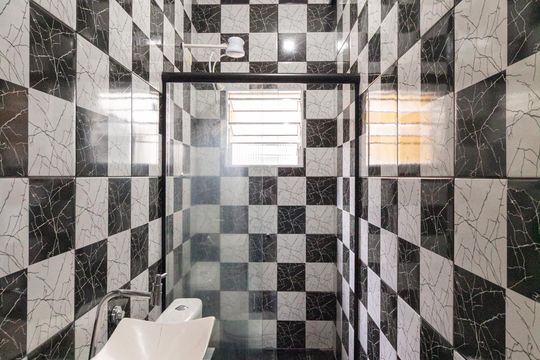 Banheiro de casa para alugar com 1 quarto, 60m² em Conceicao, Osasco