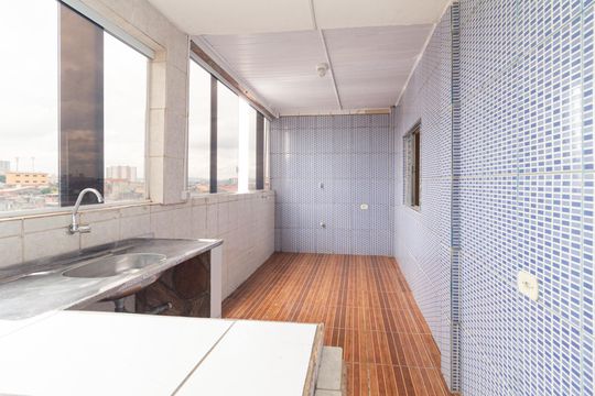 Cozinha e área de serviço de casa para alugar com 1 quarto, 60m² em Conceicao, Osasco