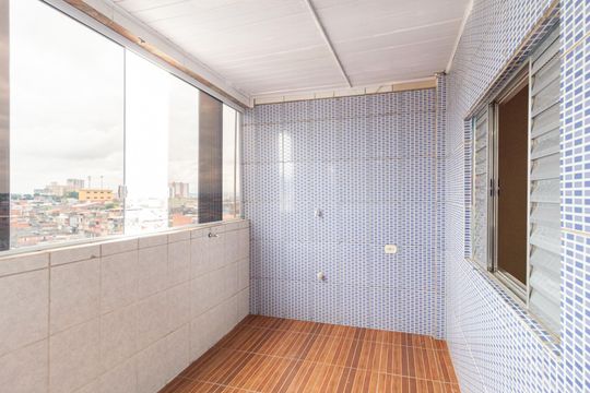 Cozinha e área de serviço de casa para alugar com 1 quarto, 60m² em Conceicao, Osasco