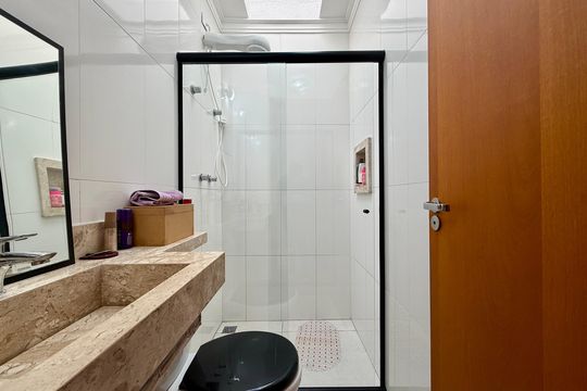 Banheiro Suíte de casa à venda com 3 quartos, 101m² em Jardim Cidalia, São Paulo
