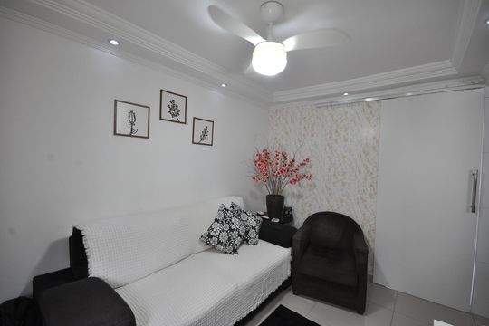 Sala de apartamento à venda com 3 quartos, 52m² em Vila Sabrina, São Paulo