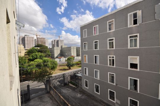 Vista do Quarto 2 de apartamento à venda com 3 quartos, 52m² em Vila Sabrina, São Paulo