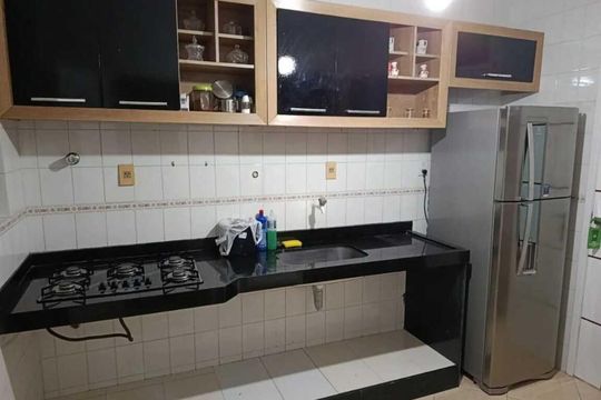 Cozinha de apartamento para alugar com 3 quartos, 112m² em Costa Azul, Salvador