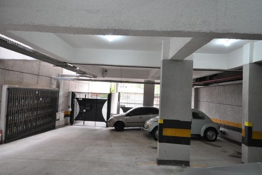 Garagem de apartamento para alugar com 2 quartos, 42m² em Vila Gustavo, São Paulo