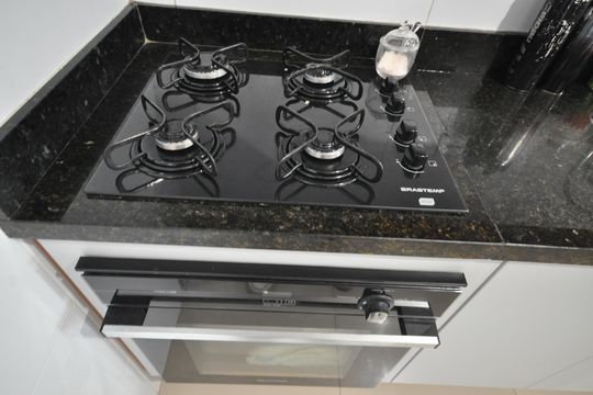Cozinha de apartamento para alugar com 2 quartos, 42m² em Vila Gustavo, São Paulo