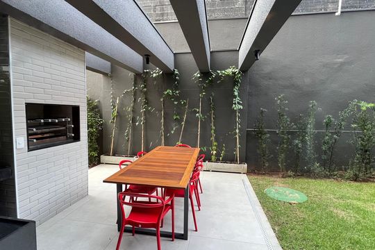 Churrasqueira de kitnet/studio para alugar com 1 quarto, 30m² em Pinheiros, São Paulo