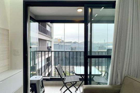 Varanda de kitnet/studio para alugar com 1 quarto, 30m² em Pinheiros, São Paulo